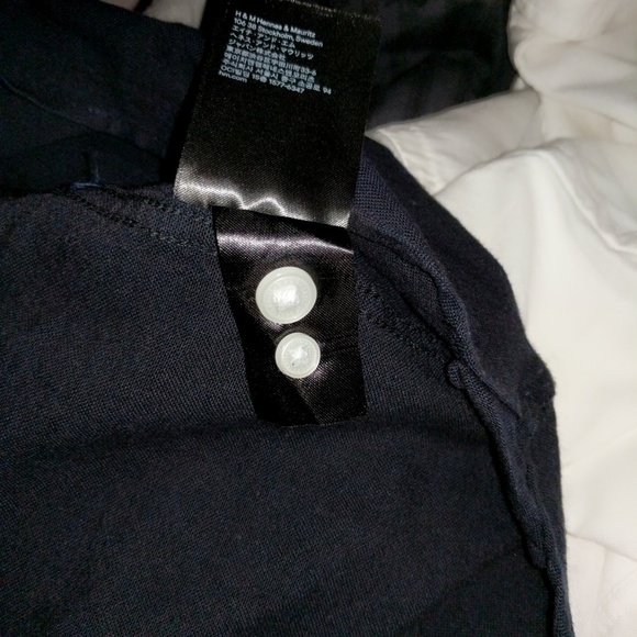 H&M Button Down Shirt - Regular Fit - Black - XL - Picture 4 of 4